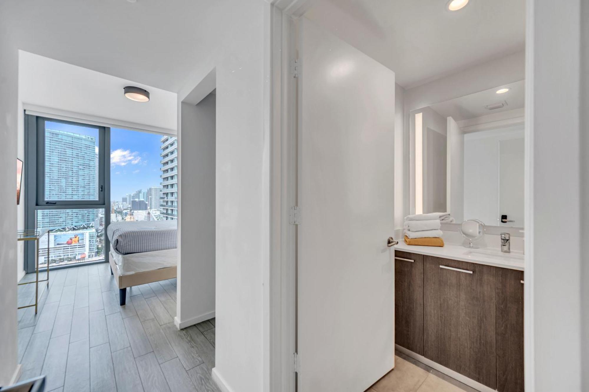 Great 3 Beds 3 Baths Appartment Downtown Miami Exterior photo