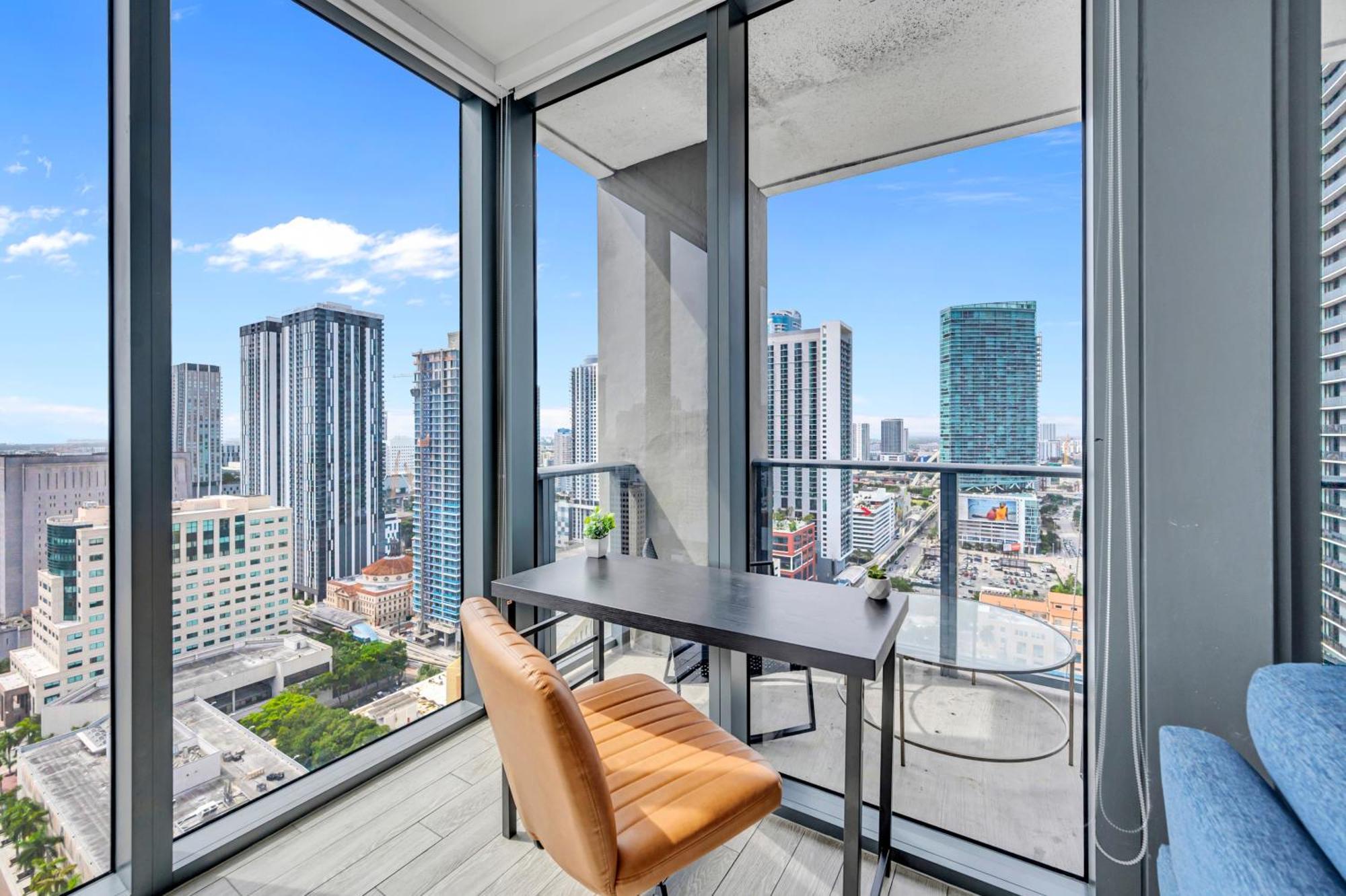 Great 3 Beds 3 Baths Appartment Downtown Miami Exterior photo